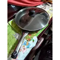 在飛比找蝦皮購物優惠-Tefal 特褔 32CM 不沾鍋 平底鍋 +玻璃蓋 120