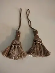 Key Tassels set of 2
