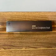 miropure Ionic hair straightener brush Model S102