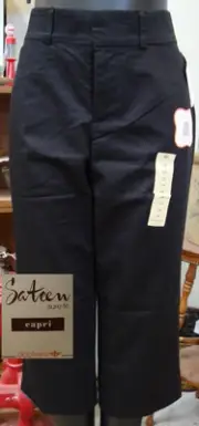 Dockers® Sateen Sure Fit Capri Pants-Black-6-NWT