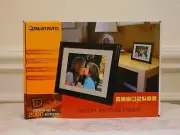 Smarty Pants 10" Digital Picture Frame LCD 2000 Photos - USB, SD, MMC MS xD