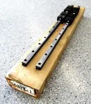 NEW THK HSR30TR4SSC0+1000LH-11 LINEAR GUIDE HSR30TR4SSC01000LH11 73551 39-1/4"