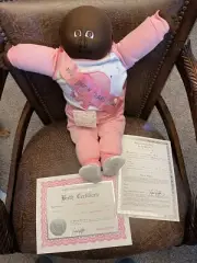 New 1981 Xavier Roberts Cabbage Patch NEW EARS EDITION Doll w/ blank papers