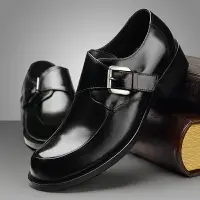 在飛比找樂天市場購物網優惠-VQGT英倫圓頭男鞋真皮大頭皮鞋搭扣商務正裝鞋男士頭層牛皮鞋