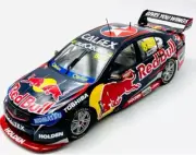 1:18 2015 Bathurst Winner - Craig Lowndes/Steven Richards - Classic Carlectables