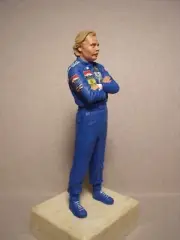1/18 FIGURE KEKE ROSBERG 1982 VROOM PAINTED FOR EXOTO MINICHAMPS GP REPLICAS