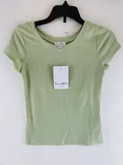 Love, Fire Ribbed Crop T-Shirt Girls Size Medium Green Cap Sleeve Crew Neck NWT!