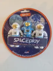 Nasa Space Play Space Explorer 3 piece Toy Astronaut Set New (Small)