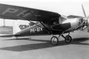 Multipro Pander Netherlands Airplane Desktop Wood Model Regular Free Shipping