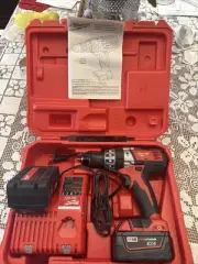 Milwaukee 18V Cordless 1/2” Hammer Drill/driver Kit.
