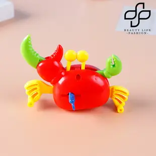 [媽咪寶貝] 上鍊小螃蟹兩棲走路發條螃蟹仿真動物模型玩具