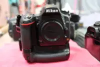 在飛比找Yahoo!奇摩拍賣優惠-Nikon D750 9.9成新 盒裝配件齊全 +原廠電池手