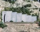 N Scale Concrete Retaining Walls (6 Sections) - Woodland Scenics #C1158