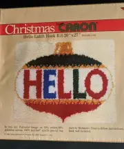 Vtg 1980 Caron LatchHook Kit Christmas Hello 20"x 27" Ornament Red Green Rug NOS
