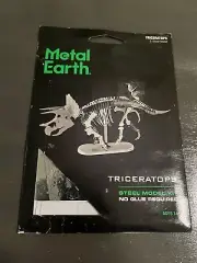 NIB Metal Earth Triceratops Steel Model Kit No Glue Dinosaur Skeleton 3D