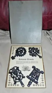 COLONIAL MINI CAST IRON SET OF (4) BLACK TRIVETS IN ORIGINAL BOX *Free Shipping*
