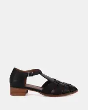 Miss Sofie Lloyd/Black Casuals 08