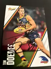 TOM DOEDEE HAND-SIGNED ADELAIDE CROWS 2023 SELECT CARD - AUTHENTIC