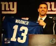 KURT WARNER New York Giants Press Conference 8X10 PHOTO NEW YORK GIANTS