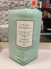 L'Eau D'Issey by Issey Miyake Relaxing Bath Pebbles (10.5 oz)