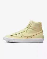 Nike W Blazer Mid Prm MF yellow and white