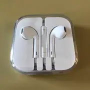 NEW Apple Original 3.5mm Jack Wired Earbuds With Microphone & Volume Remote