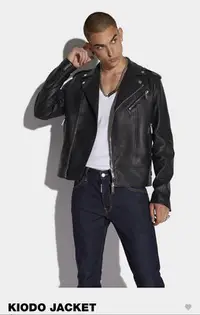 在飛比找Yahoo!奇摩拍賣優惠-全新正品 Dsquared2 D2 Kiodo Jacket