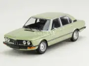 BMW 520 1972 - maxichamps 1/43