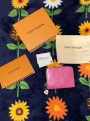 Louis Vuitton Remix Vernis Pink Zippy Wallet