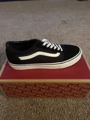 Size 9.5 - VANS Sk8-Hi High Black -