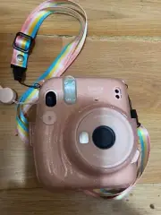 Fujifilm Instax Mini 11 Instant Camera - Blush Pink