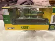 1/64 john Deere S690 Combine Authentic #3 Ertl
