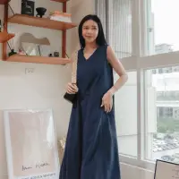 在飛比找momo購物網優惠-【TATA】日系棉麻感V領無袖長洋裝(共二色 F)