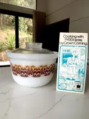 Vintage Agee Pyrex Ovenware Large Tubby Casserole Dish "Island Dreaming"