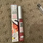 BNIB The Balm Plump Your Pucker Lipgloss In *Exaggerate**