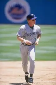 Infielder Matt Williams of the Arizona Diamondbacks in action 1998 Old Photo 23