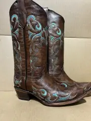 Women Circle G by Corral boots chestnut brown cowhide and turquoise stitching