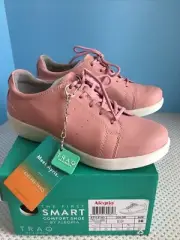 TRAQ By Alegria Womens Cliq Leather Sneakers - Blush - TRA-CLI-5650 - size 6