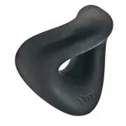 Form Curvy C-Ring Tar Ice