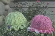 Lisa Ellis Designs Knitting Pattern - Faux Cable Baby Hats