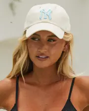 [Forty Seven] Forty Seven Women's Ny Yankees Cap in Natural/Columbia One Size Natural/Columbia