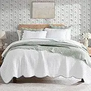 WDCOZY White King Size Quilt Bedding Set, Blue Scalloped Farmhouse Country Rustic Lightweight Soft Coverlet for All Season, Cute Cozy Kantha Pick Stitch Bedspread, 2 Pillow Shams