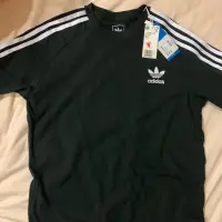 在飛比找蝦皮購物優惠-Adidas tee kids XL