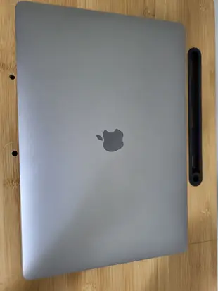 MacBook Pro 15吋 2019頂規 太空灰 i9-2.4Ghz-8核 32G-RAM 1T-SSD 4G獨顯