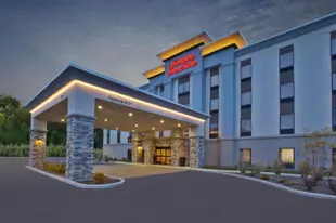 Hampton Inn & Suites-Alliance, OH