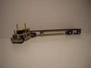 DCP FIRST GEAR 1/64 YELLOW&GRAY PETE 389 W/T SLEEPER AND GRAY WILSON TRAILER
