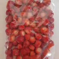 在飛比找蝦皮購物優惠-🍓大湖冷凍草莓🍓顆粒1公斤裝特價180元