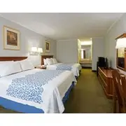 Days Inn by Wyndham Clinton