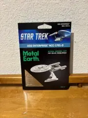 Metal Earth STAR TREK USS Enterprise NCC-1701-D Steel Model Kit