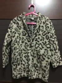 在飛比找Yahoo!奇摩拍賣優惠-Zara  girls   豹紋  長版  外套